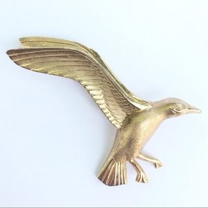 Bird Seagull brooch Giovanni Pin gold tone